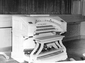 lincoln_console-stage-s-300.jpg